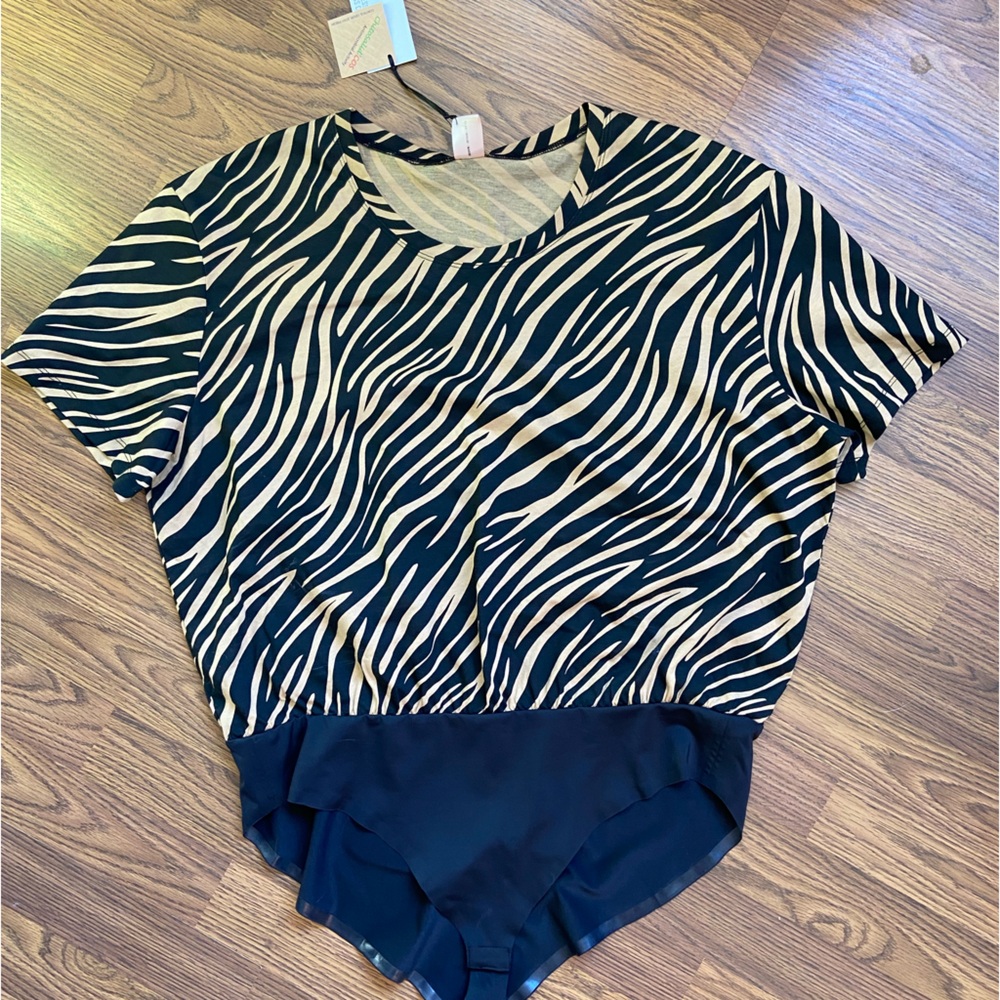 Smash + Tess - Chic Zebra Print Body Suit - XL
